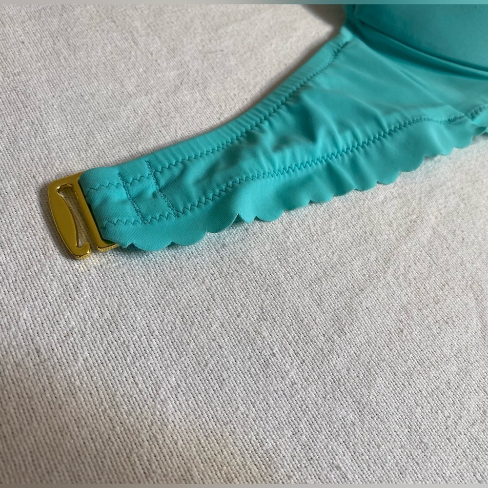 Victoria’s Secret halter bikini top size 34D - Picture 11 of 14